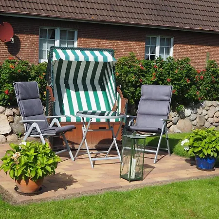 In - Martina Christiansen Nieblum